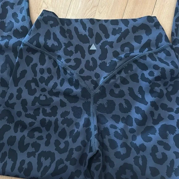 Balance Athletica / Vitality Ascend Pants - Picture 3 of 4